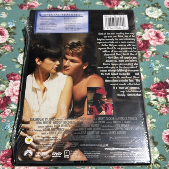 GHOST & Dirty Dancing 📀 DVD’s like new unopened. Two! movies for a bargain 🍿💫 - Picture 5 of 5